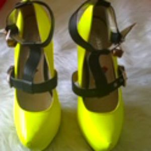 SOLD SOLD 6 inch Heels